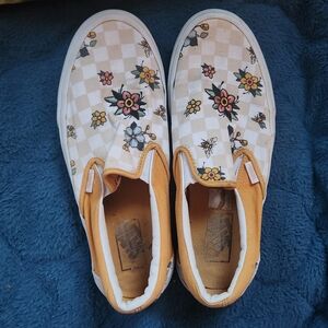 Vans embroidered flower men 8.5 women size 10 slip on skate shoes
